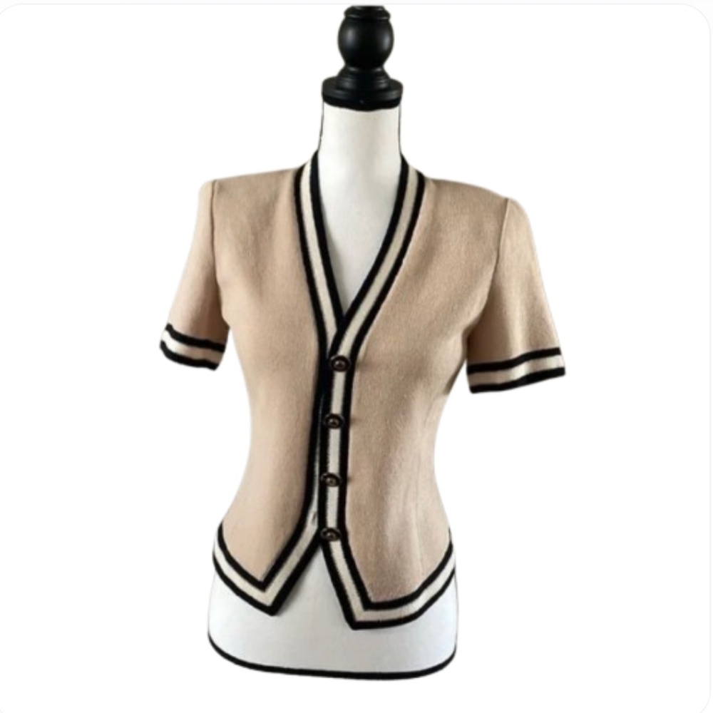 St. John Beige Short Sleeve Sweater luxury - Picture 3 of 16